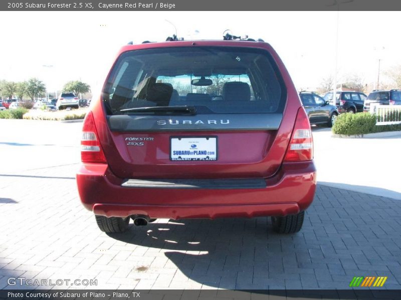 Cayenne Red Pearl / Beige 2005 Subaru Forester 2.5 XS
