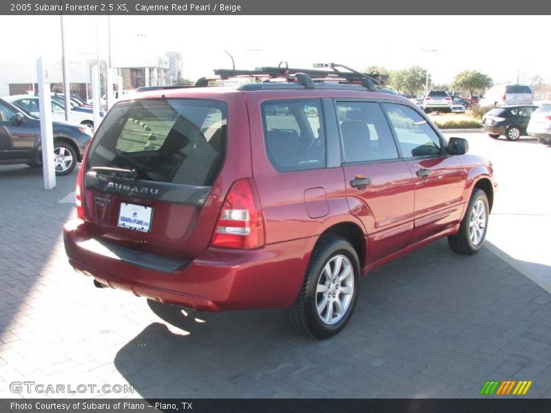 Cayenne Red Pearl / Beige 2005 Subaru Forester 2.5 XS