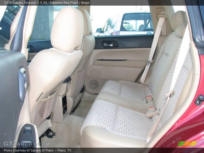 Cayenne Red Pearl / Beige 2005 Subaru Forester 2.5 XS