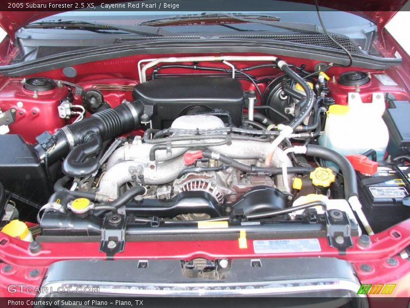 Cayenne Red Pearl / Beige 2005 Subaru Forester 2.5 XS