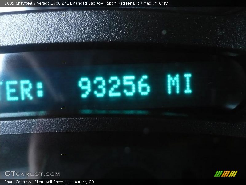 Sport Red Metallic / Medium Gray 2005 Chevrolet Silverado 1500 Z71 Extended Cab 4x4