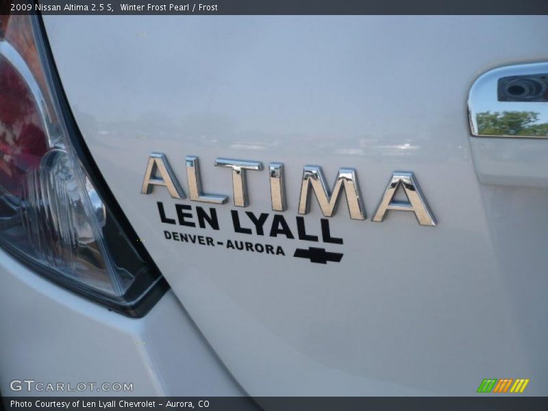 Winter Frost Pearl / Frost 2009 Nissan Altima 2.5 S