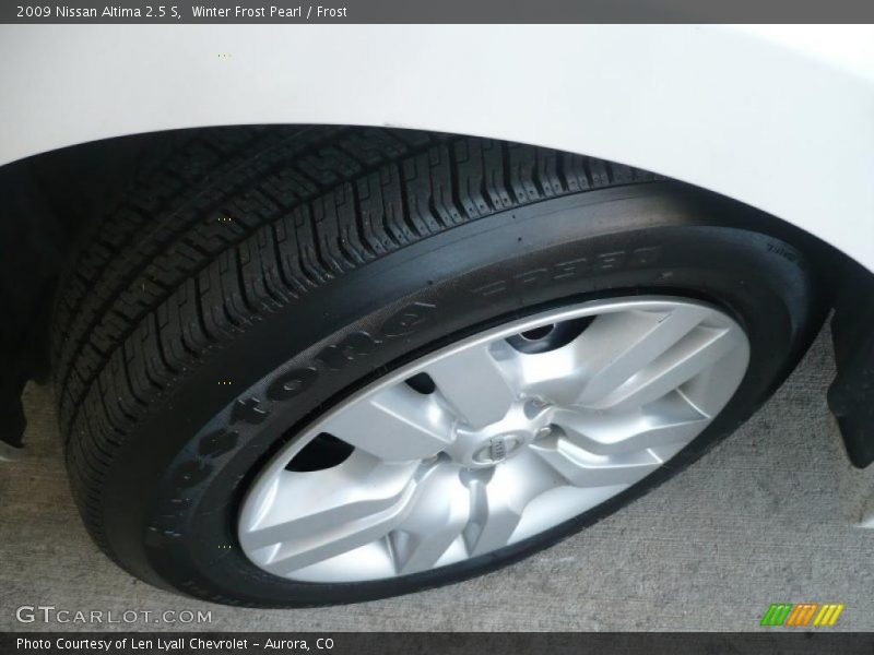 Winter Frost Pearl / Frost 2009 Nissan Altima 2.5 S
