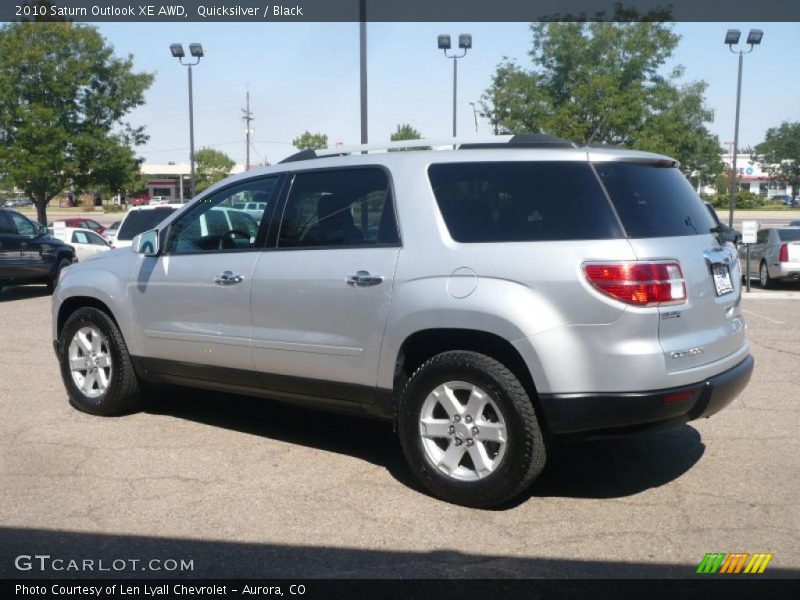 Quicksilver / Black 2010 Saturn Outlook XE AWD