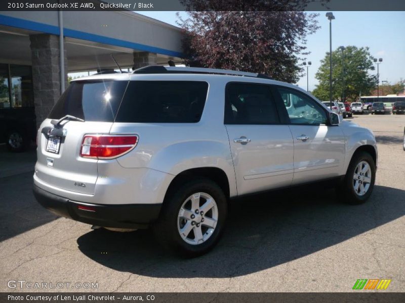 Quicksilver / Black 2010 Saturn Outlook XE AWD