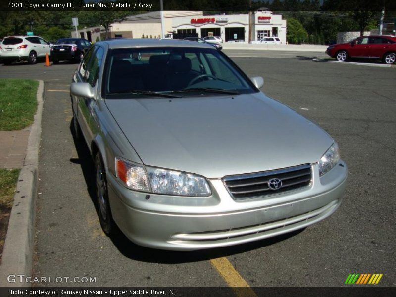 Lunar Mist Metallic / Gray 2001 Toyota Camry LE