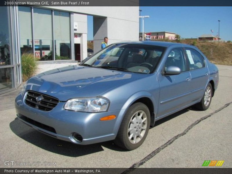 Satin Blue Pearl / Frost 2000 Nissan Maxima GXE