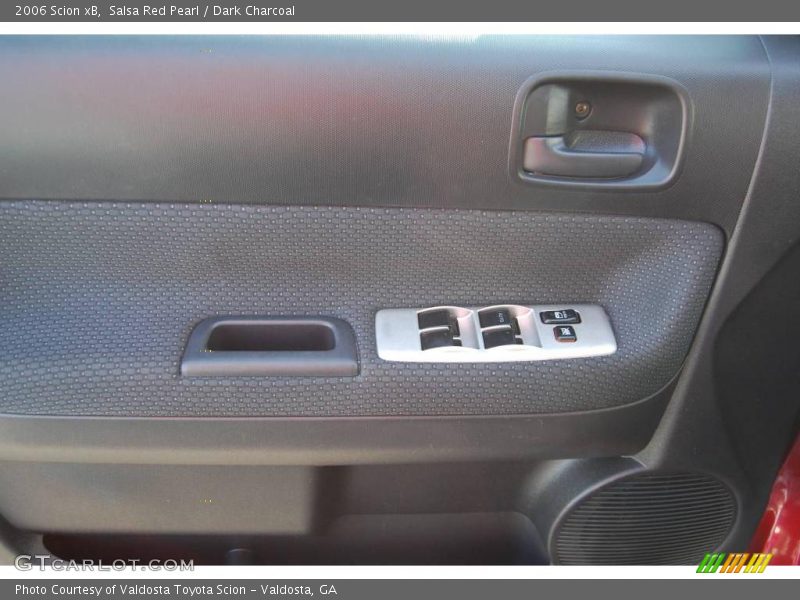 Salsa Red Pearl / Dark Charcoal 2006 Scion xB