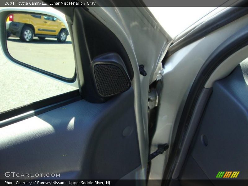 Lunar Mist Metallic / Gray 2001 Toyota Camry LE