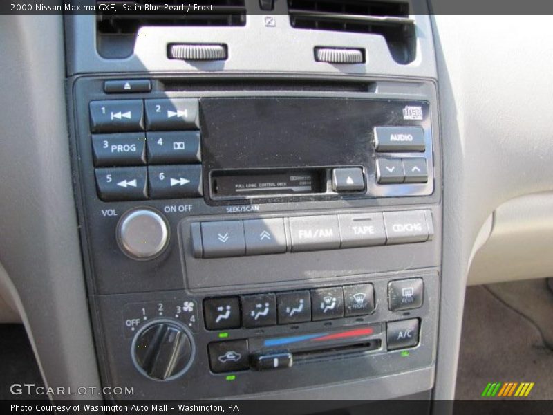 Satin Blue Pearl / Frost 2000 Nissan Maxima GXE