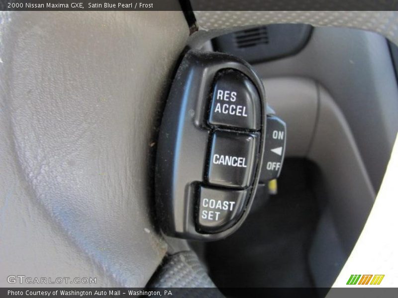 Satin Blue Pearl / Frost 2000 Nissan Maxima GXE