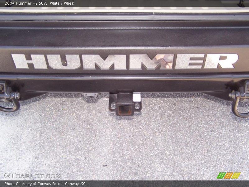 White / Wheat 2004 Hummer H2 SUV