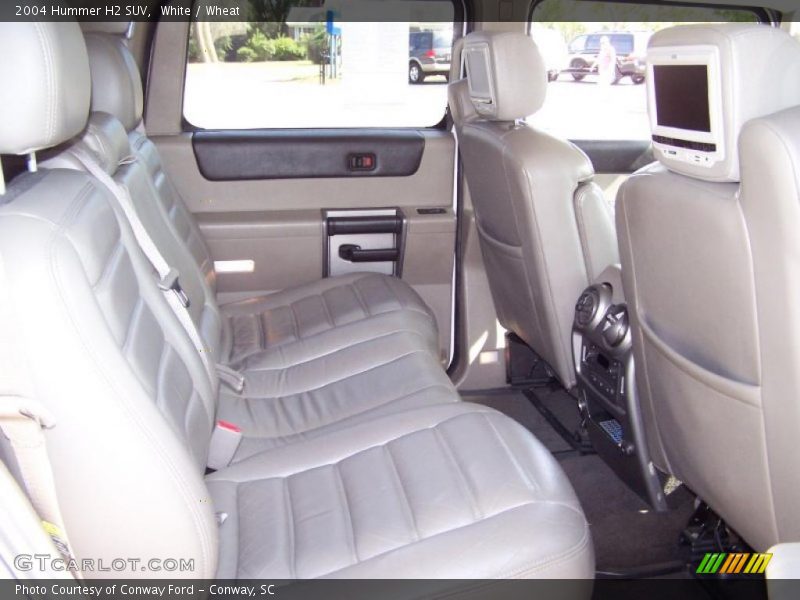 White / Wheat 2004 Hummer H2 SUV