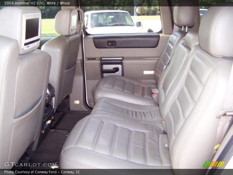 White / Wheat 2004 Hummer H2 SUV