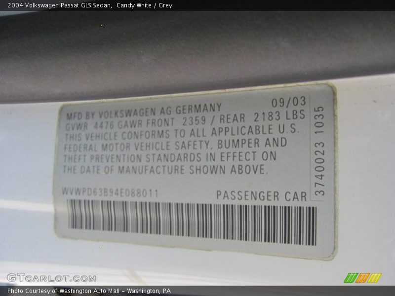 Candy White / Grey 2004 Volkswagen Passat GLS Sedan