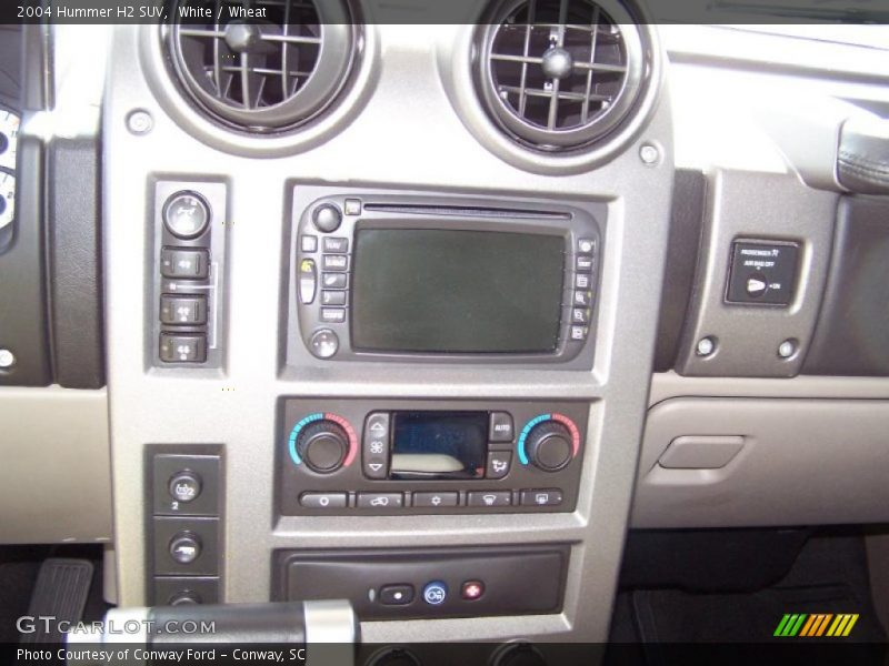 White / Wheat 2004 Hummer H2 SUV