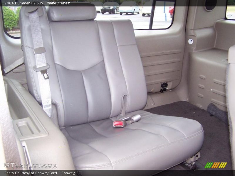 White / Wheat 2004 Hummer H2 SUV