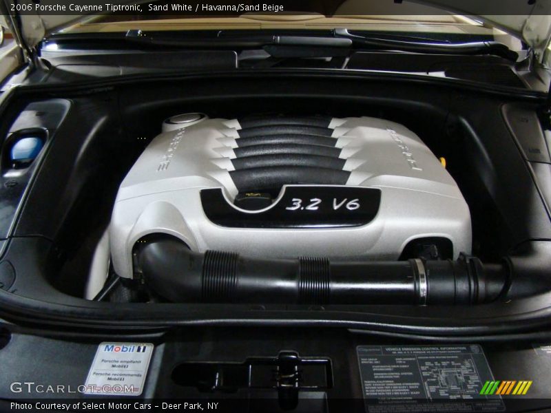 Sand White / Havanna/Sand Beige 2006 Porsche Cayenne Tiptronic
