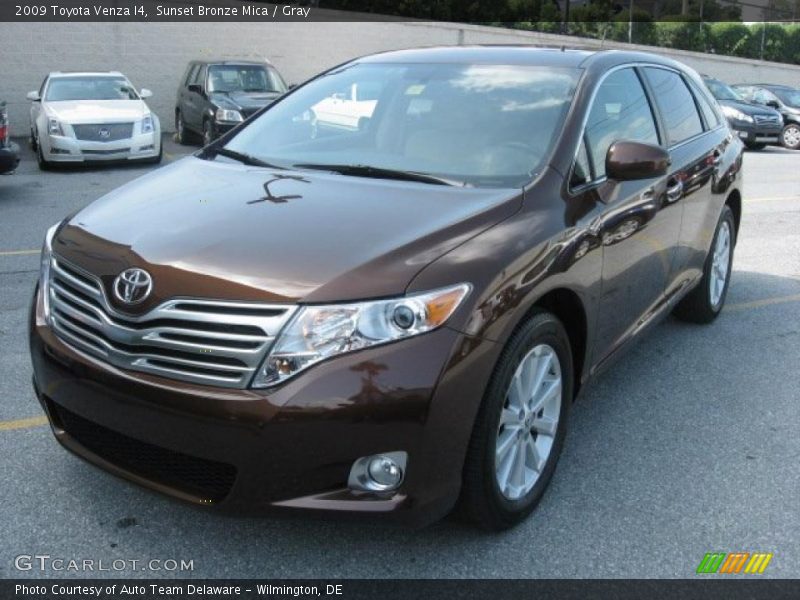 Sunset Bronze Mica / Gray 2009 Toyota Venza I4