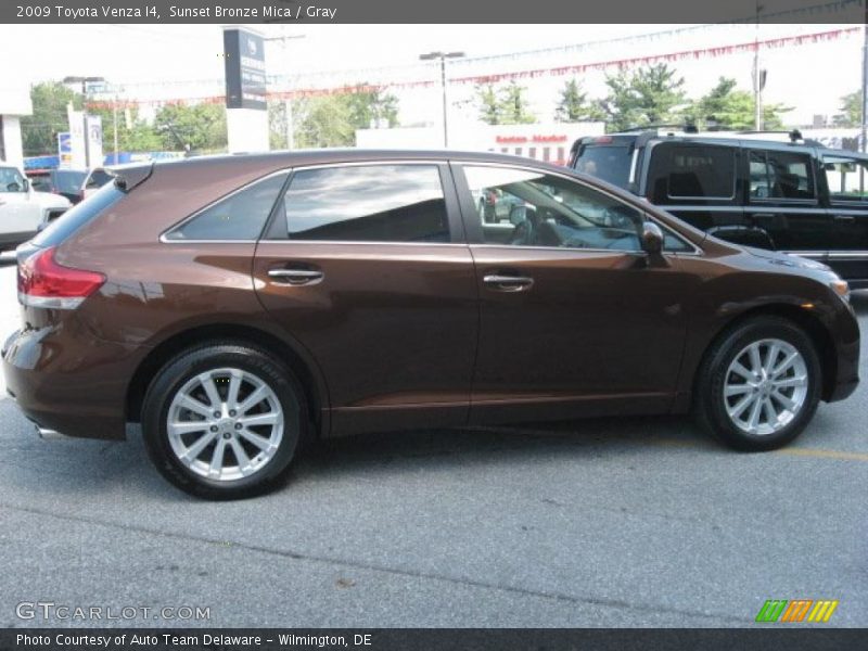 Sunset Bronze Mica / Gray 2009 Toyota Venza I4