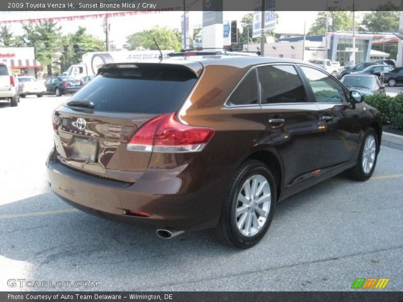 Sunset Bronze Mica / Gray 2009 Toyota Venza I4