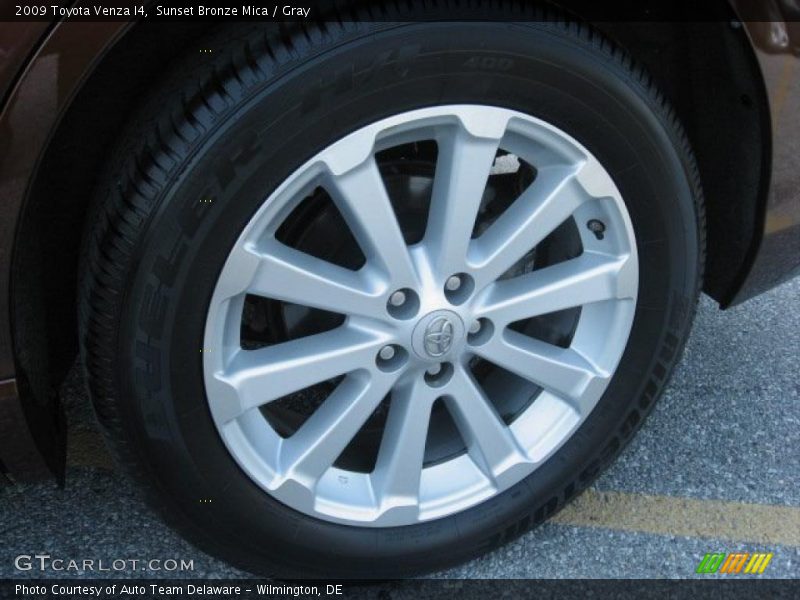 Sunset Bronze Mica / Gray 2009 Toyota Venza I4