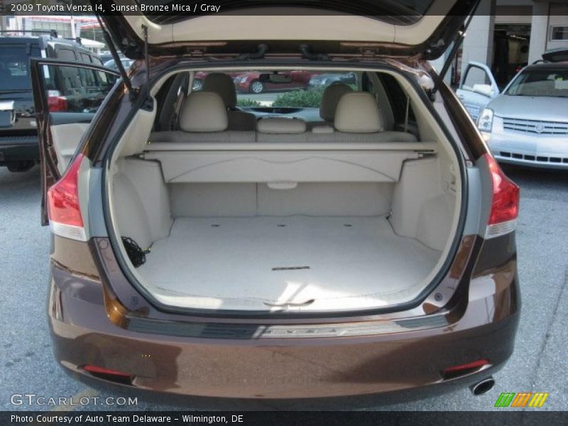 Sunset Bronze Mica / Gray 2009 Toyota Venza I4