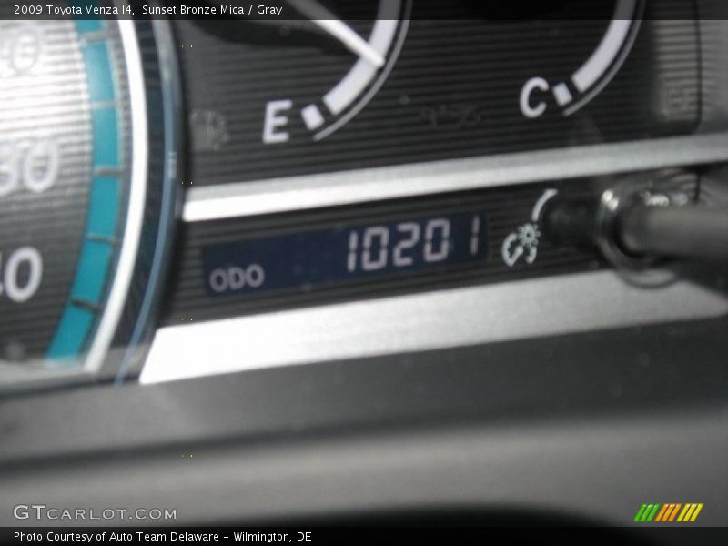 Sunset Bronze Mica / Gray 2009 Toyota Venza I4