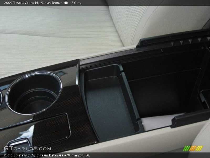 Sunset Bronze Mica / Gray 2009 Toyota Venza I4