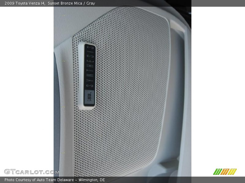 Sunset Bronze Mica / Gray 2009 Toyota Venza I4