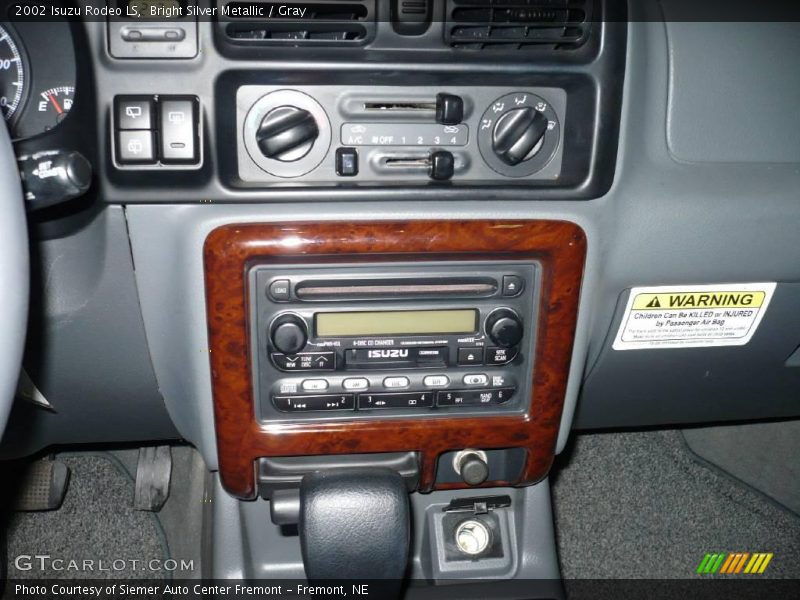 Bright Silver Metallic / Gray 2002 Isuzu Rodeo LS