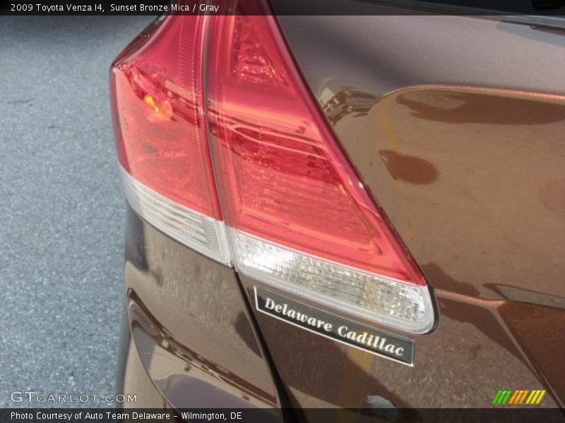 Sunset Bronze Mica / Gray 2009 Toyota Venza I4