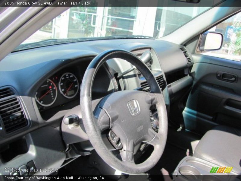 Pewter Pearl / Black 2006 Honda CR-V SE 4WD