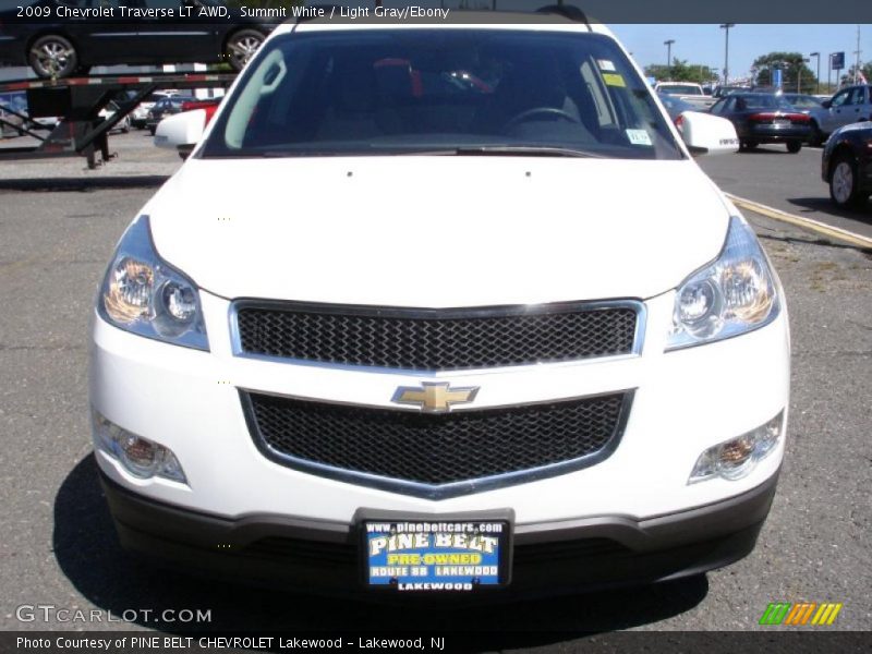 Summit White / Light Gray/Ebony 2009 Chevrolet Traverse LT AWD