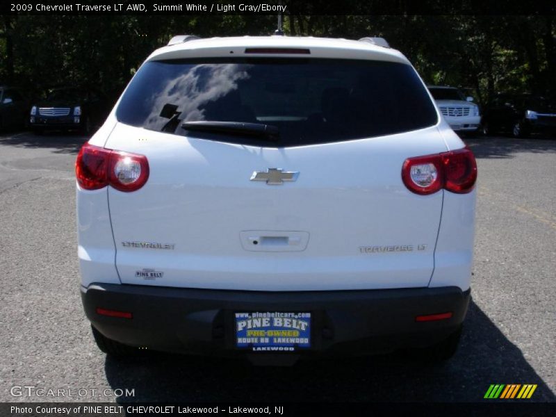 Summit White / Light Gray/Ebony 2009 Chevrolet Traverse LT AWD