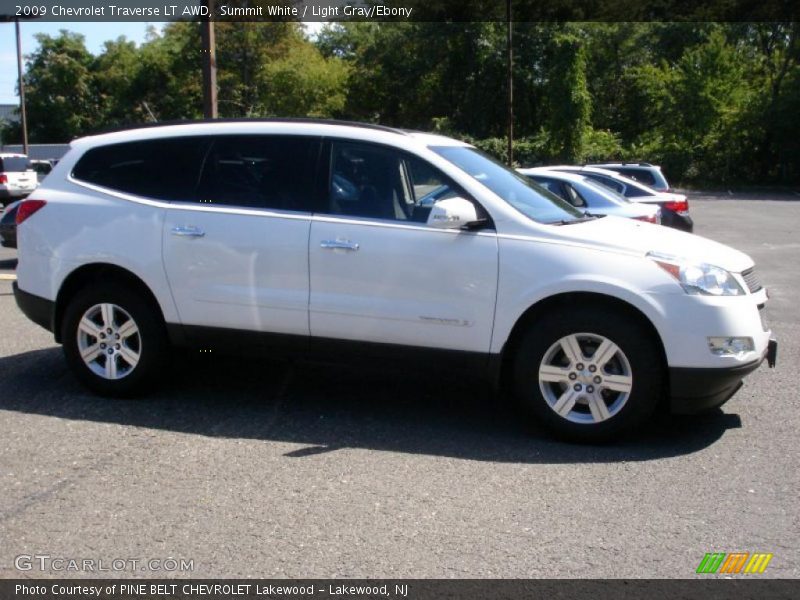Summit White / Light Gray/Ebony 2009 Chevrolet Traverse LT AWD