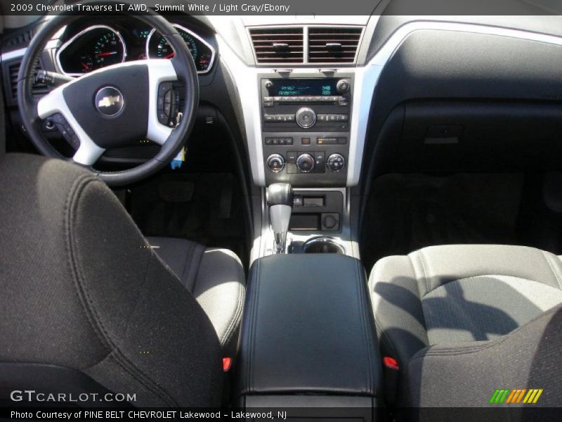 Summit White / Light Gray/Ebony 2009 Chevrolet Traverse LT AWD
