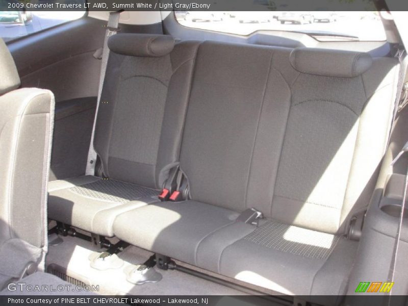 Summit White / Light Gray/Ebony 2009 Chevrolet Traverse LT AWD