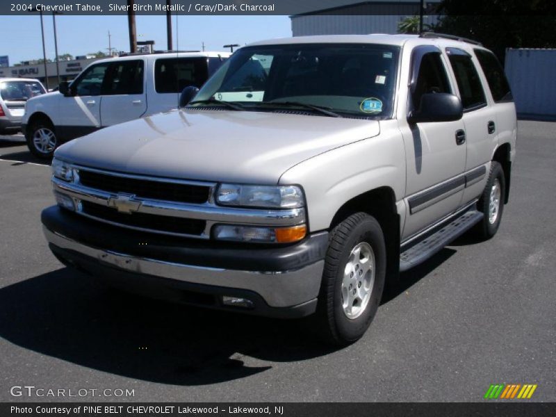 Silver Birch Metallic / Gray/Dark Charcoal 2004 Chevrolet Tahoe