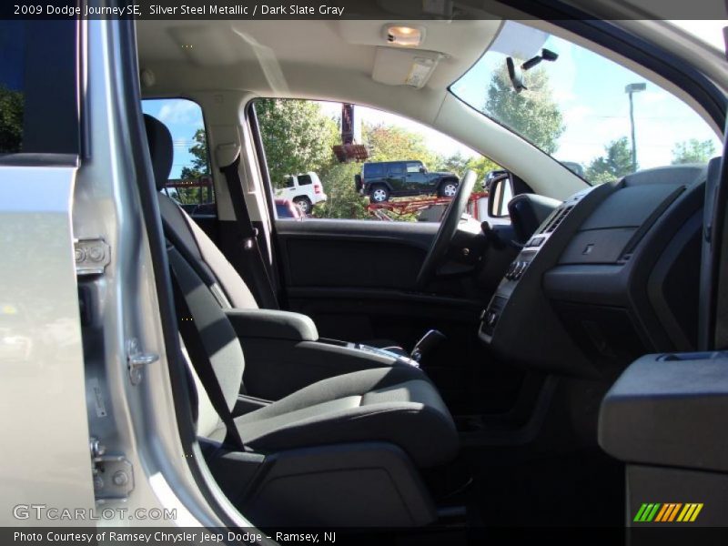 Silver Steel Metallic / Dark Slate Gray 2009 Dodge Journey SE