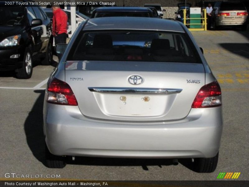 Silver Streak Mica / Dark Charcoal 2007 Toyota Yaris Sedan