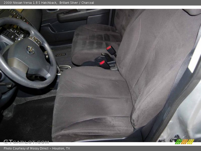 Brillant Silver / Charcoal 2009 Nissan Versa 1.8 S Hatchback