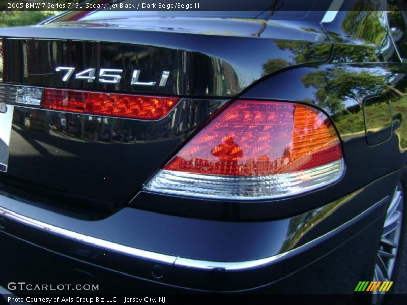 Jet Black / Dark Beige/Beige III 2005 BMW 7 Series 745Li Sedan