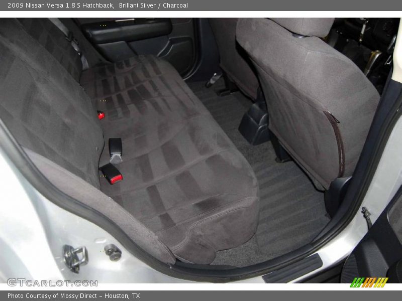 Brillant Silver / Charcoal 2009 Nissan Versa 1.8 S Hatchback