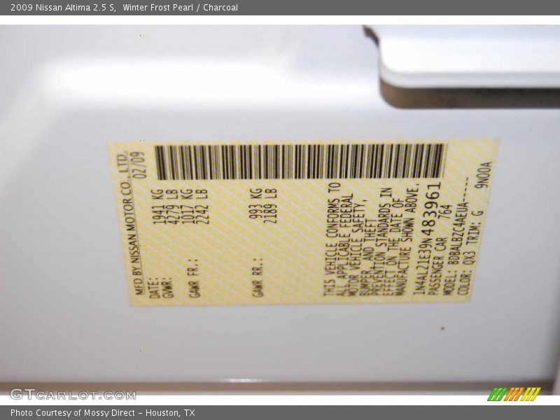 Winter Frost Pearl / Charcoal 2009 Nissan Altima 2.5 S