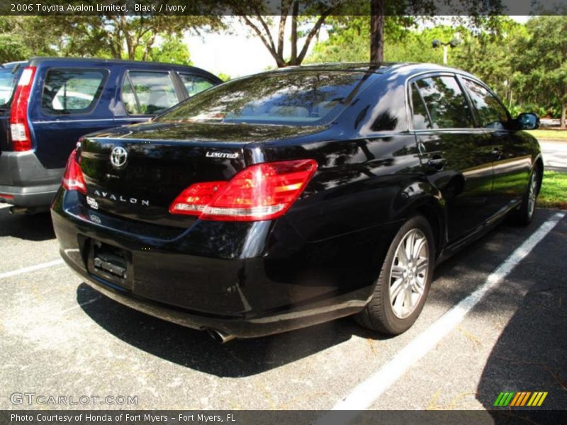 Black / Ivory 2006 Toyota Avalon Limited