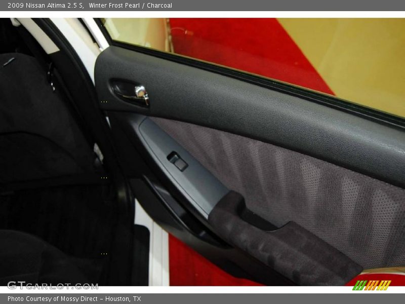 Winter Frost Pearl / Charcoal 2009 Nissan Altima 2.5 S