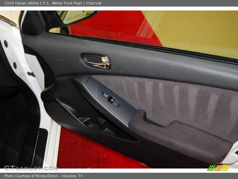Winter Frost Pearl / Charcoal 2009 Nissan Altima 2.5 S