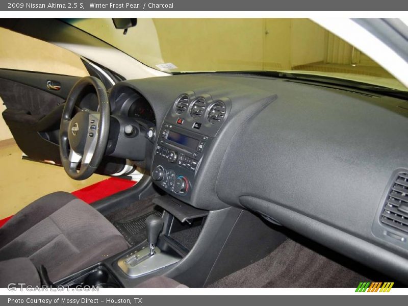 Winter Frost Pearl / Charcoal 2009 Nissan Altima 2.5 S