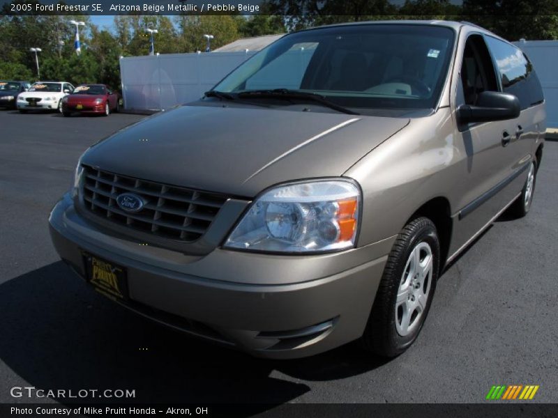 Arizona Beige Metallic / Pebble Beige 2005 Ford Freestar SE